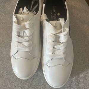 Kate Spade leather shoes, new never worn in box size 9